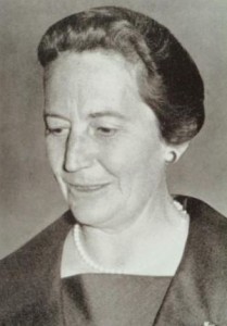 Liesel Beckmann, die erste Professorin der THM, um 1960 (Foto: Deutsches Handwerksinstitut e.V., München)