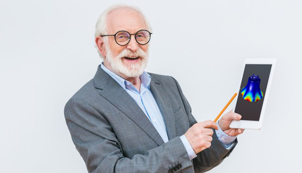 Mann hält Tablet mit Glocken-App (LightField Studios/Shutterstock.com)